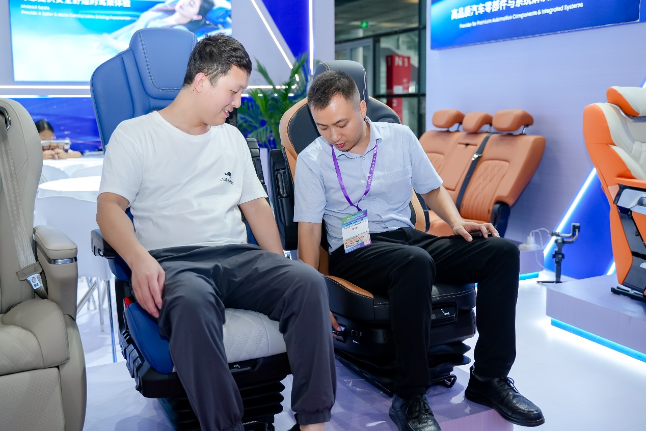 价值引领,智创未来! 精益达座椅瞩目上海CIAIE展 价值引领,智创未来! 精益达座椅瞩目上海CIAIE展