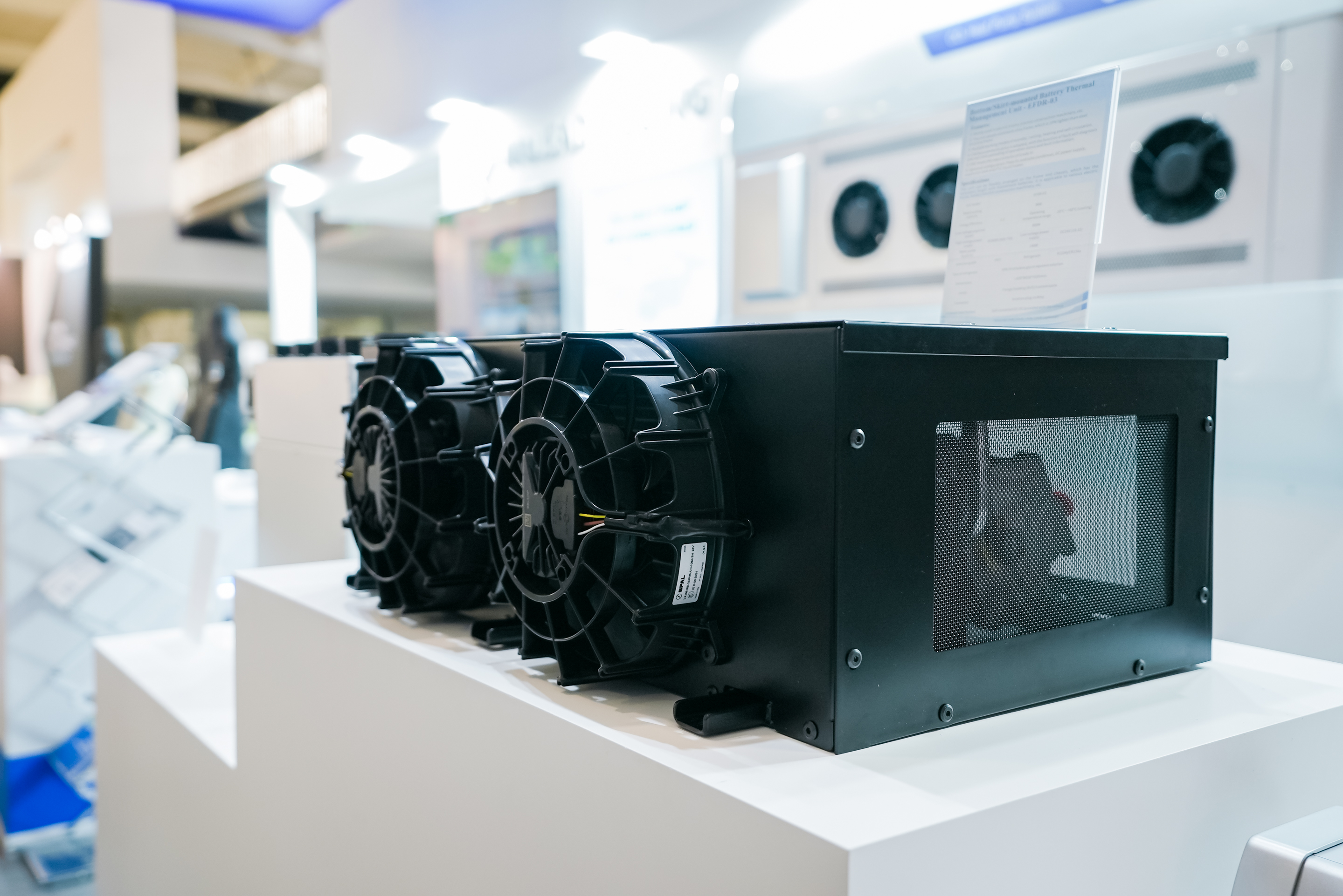 How does battery thermal management system work
